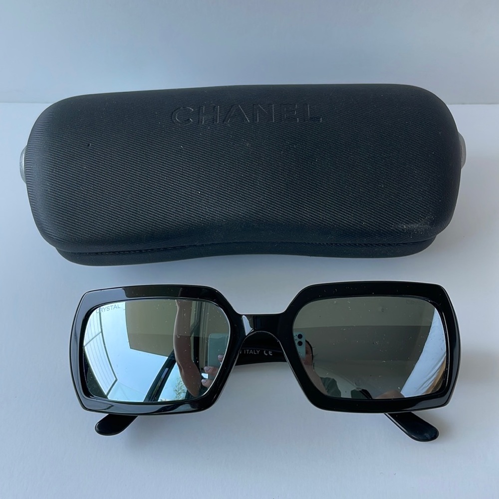 Vintage Rare Chanel Black Square CC Mirrored Sunglasses with Case